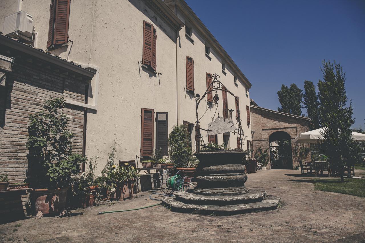 La Luna Nel Pozzo Parma Ngoại thất bức ảnh